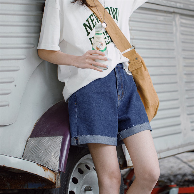 A-Line Washed Denim Shorts 152 02